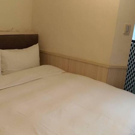 Galaxy Mini Inn Tajpej Kültér fotó