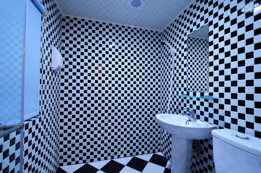 Galaxy Mini Inn Tajpej Kültér fotó