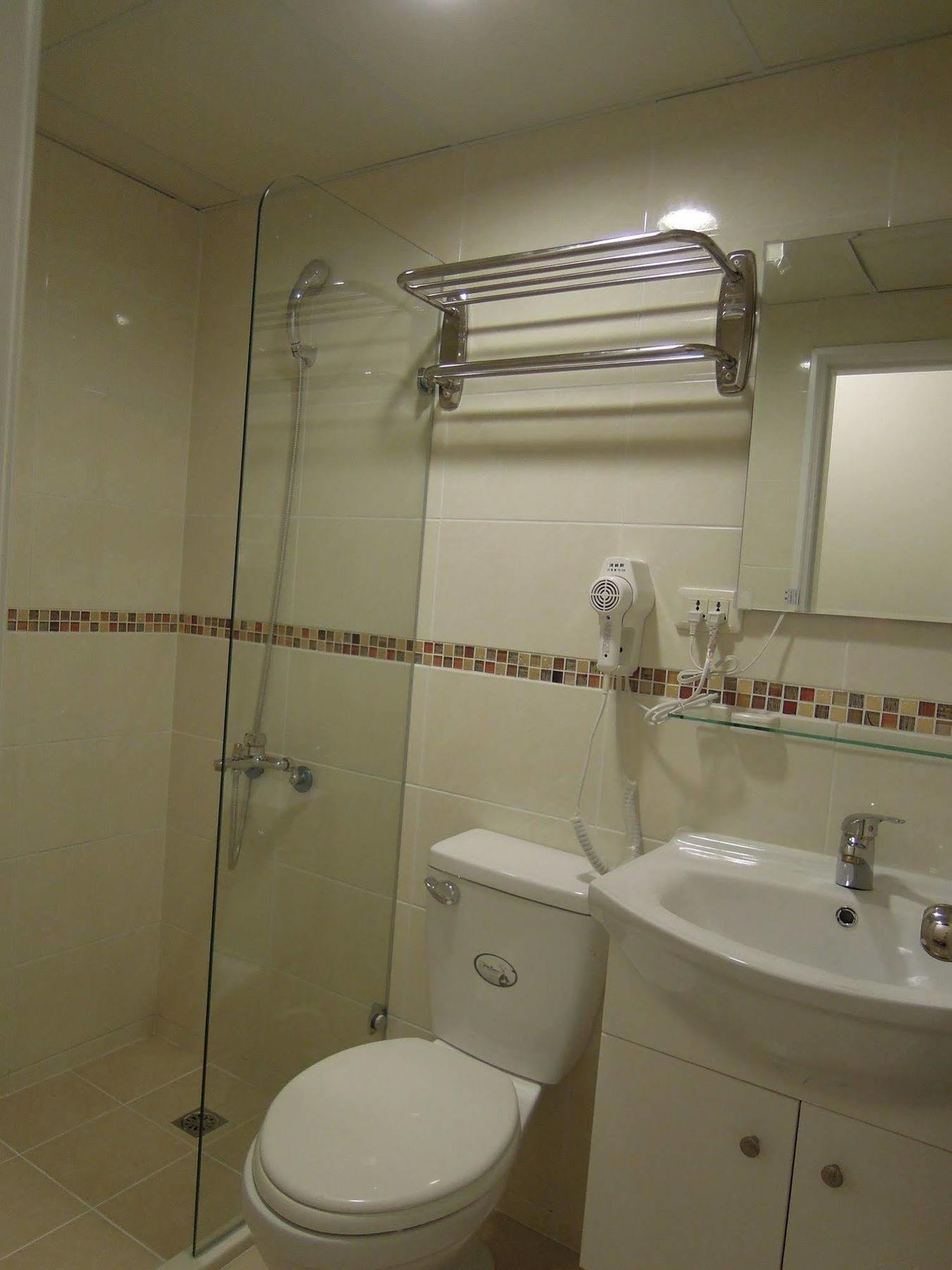 Galaxy Mini Inn Tajpej Kültér fotó