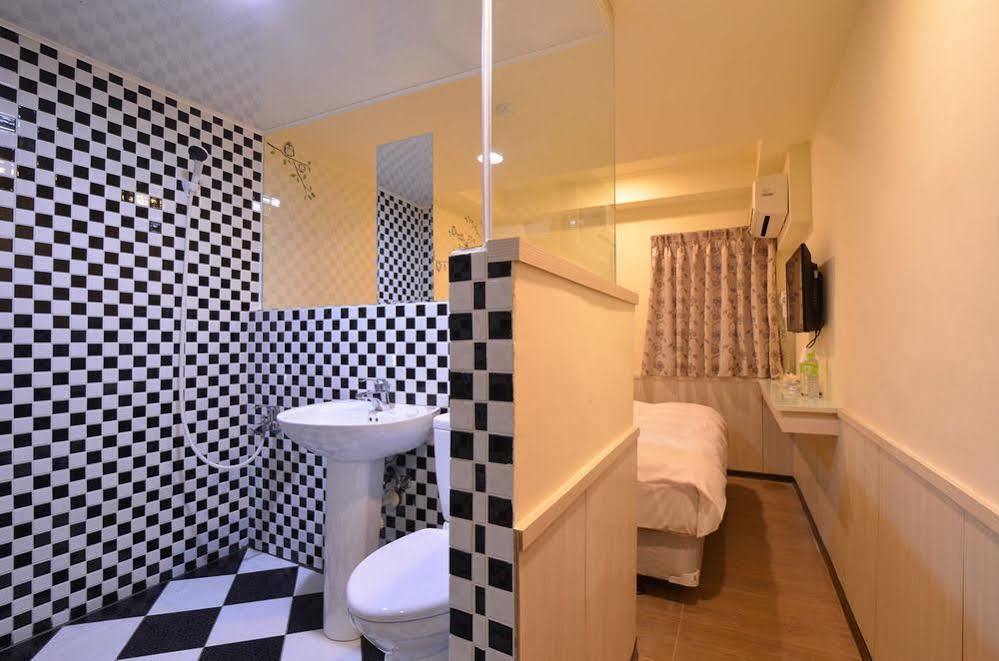 Galaxy Mini Inn Tajpej Kültér fotó