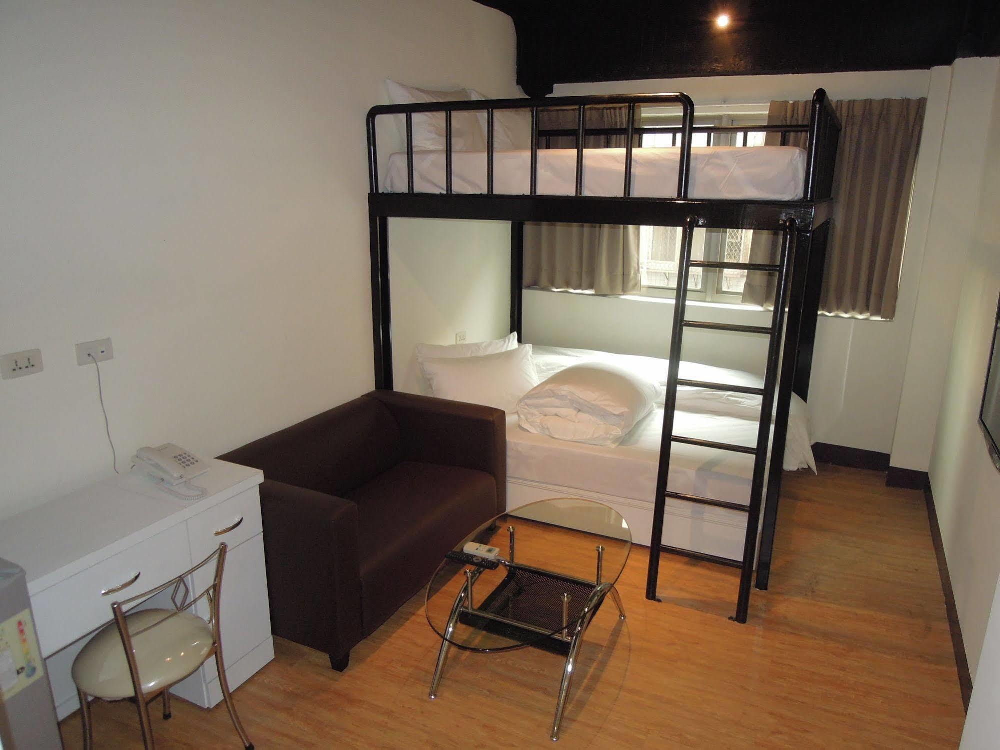 Galaxy Mini Inn Tajpej Kültér fotó