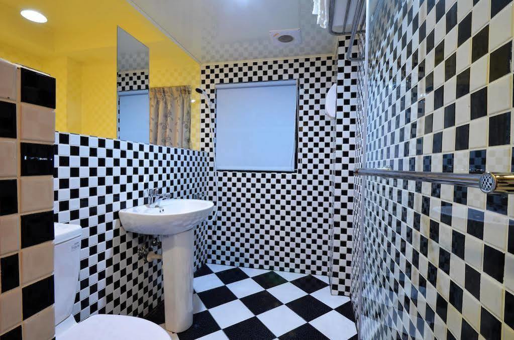 Galaxy Mini Inn Tajpej Kültér fotó