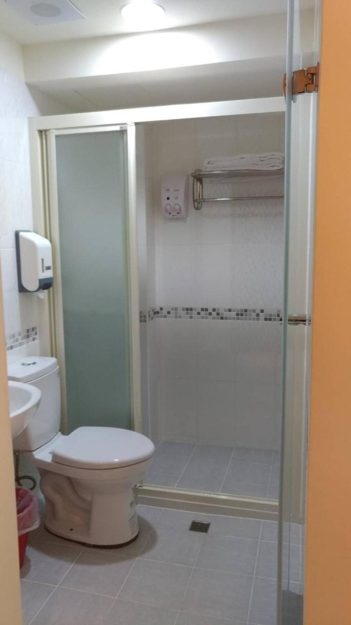 Galaxy Mini Inn Tajpej Kültér fotó