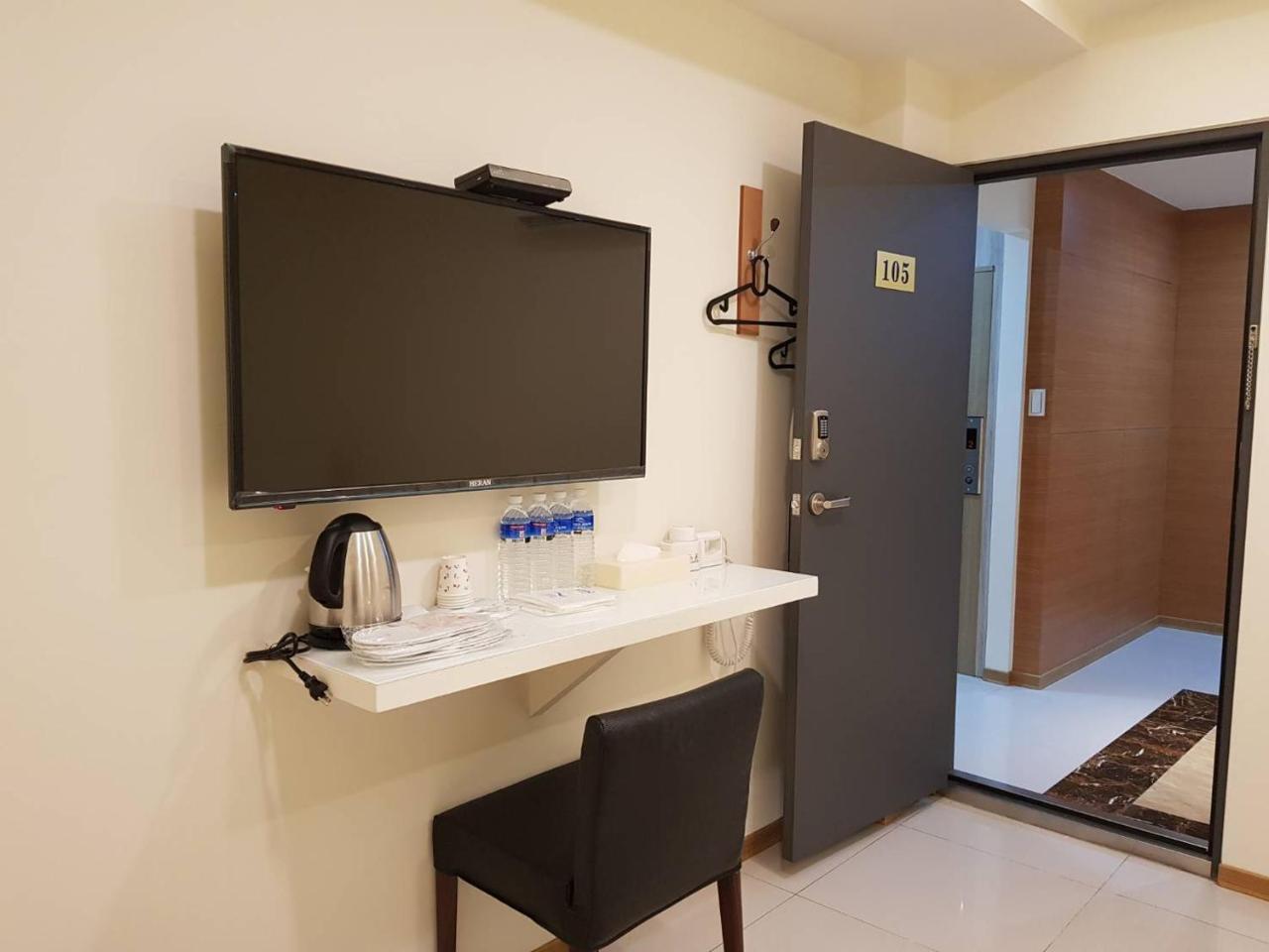 Galaxy Mini Inn Tajpej Kültér fotó